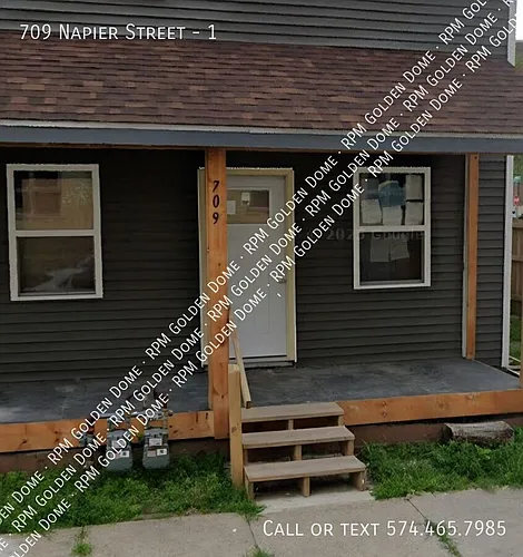 709 Napier St #1 Photo 1