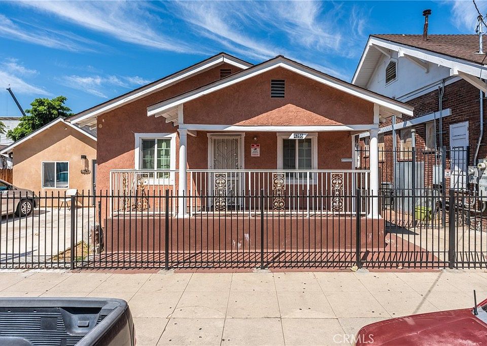 1st image of 4255 Menlo Ave