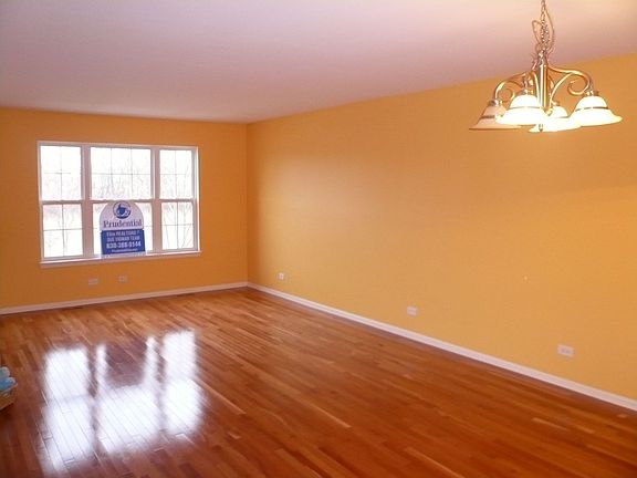 4th image of 504 Lincoln Station Dr