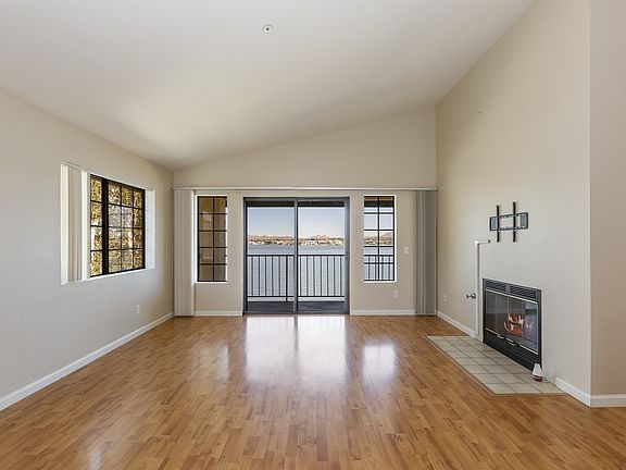 5th image of 13313 Makai Ct #21