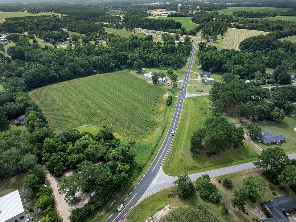1st image of 122 Massey Airport Rd