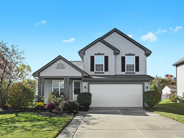 1833 Savannah Ln, Ypsilanti, MI 48198