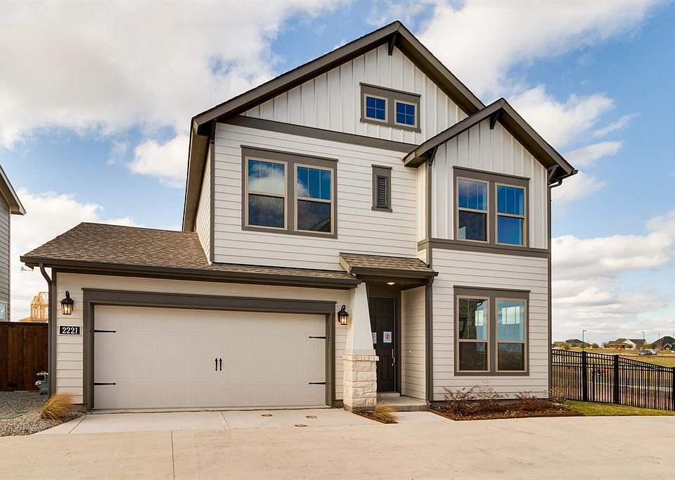 1st image of 2221 Offerande Dr W