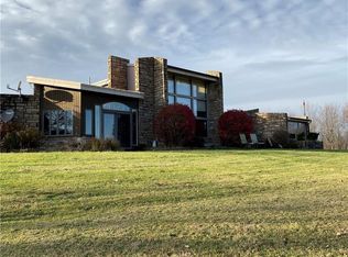 134 Camp Riamo Rd, Farmington, PA 15437