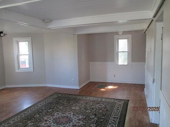5th image of 3530 Ridgeway Avenue