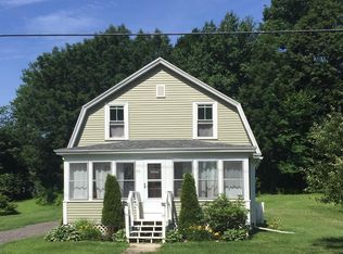 47 Bridge St, Topsham, ME 04086