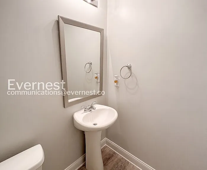 5328 Hanover St — Photo 16