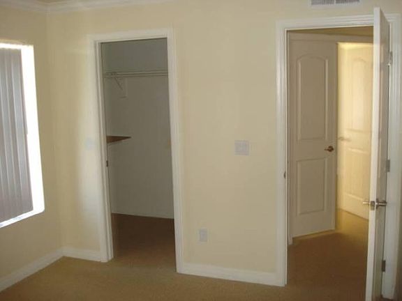 4th image of 2025 E Campbell Ave