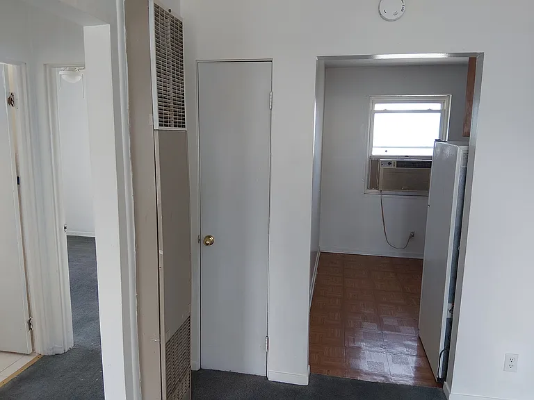 303 S State St #2-C — Photo 22