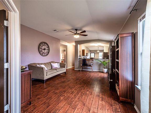 4th image of 108 Loon Lake Dr