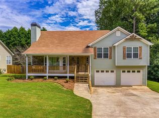 302 Hearthstone Ct, Woodstock, GA 30189