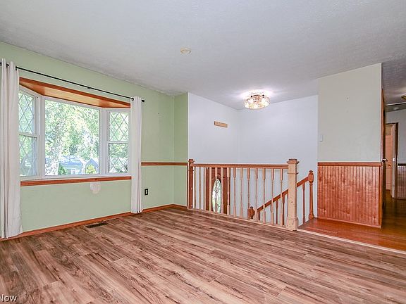 4th image of 1754 Benjamin Rd