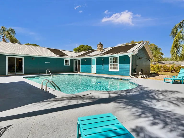 245 Country Circle Dr E — Photo 33