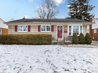 320 N Batchewana St, Clawson, MI 48017