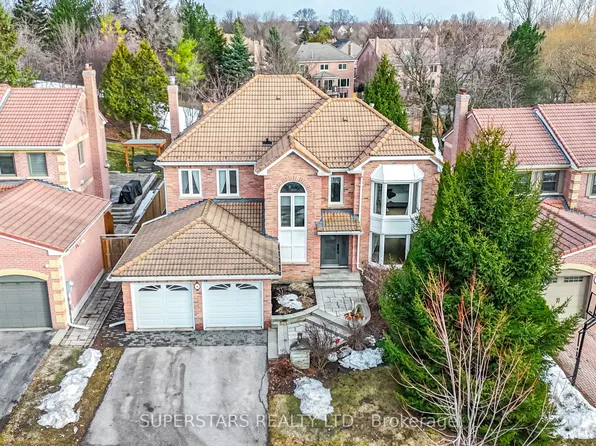 56 Marsh Harbour Dr, Aurora, ON L4G 5Y6