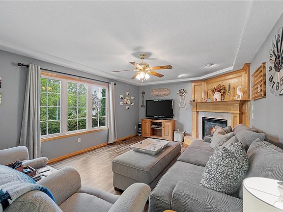 4th image of 3129 SW Woodfield Ln