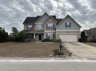 161 Heathrow Dr, Spring Lake, NC 28390