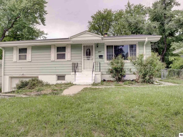 4822 Grand Ave, Omaha, NE 68104