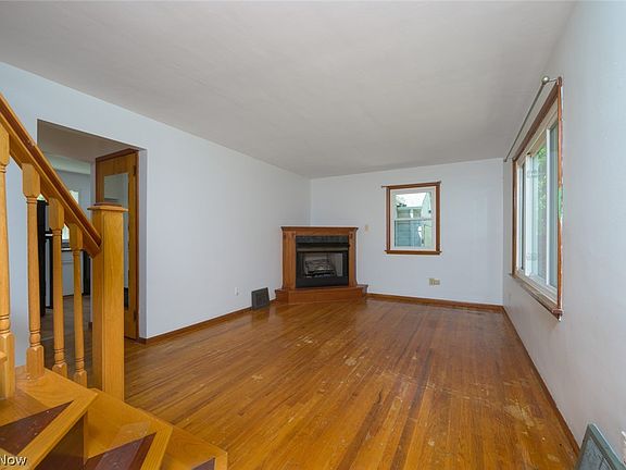 3rd image of 1181 Norwood St