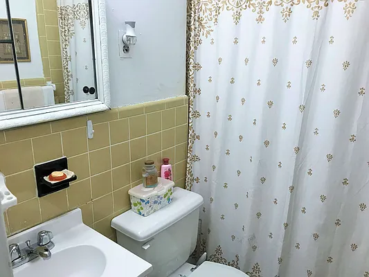 Rented by Joe Gotham LTD | media 21