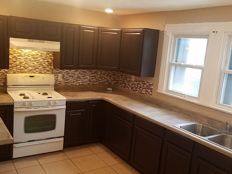 1st image of 4033 Velie St