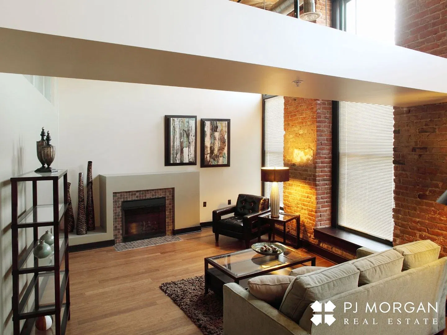 The Residence at Old Marketplace — Photo 4