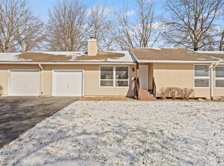 10854 Rosehill Rd, Overland Park, KS 66210