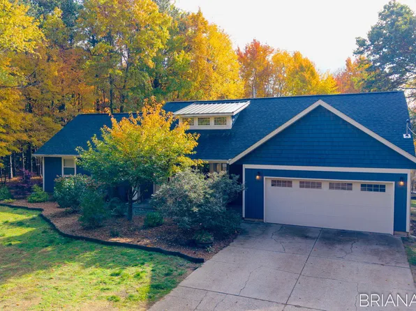 1840 Main St, Holland, MI 49424