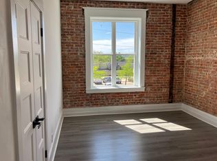 2000 Front St #202, Meridian, MS 39301