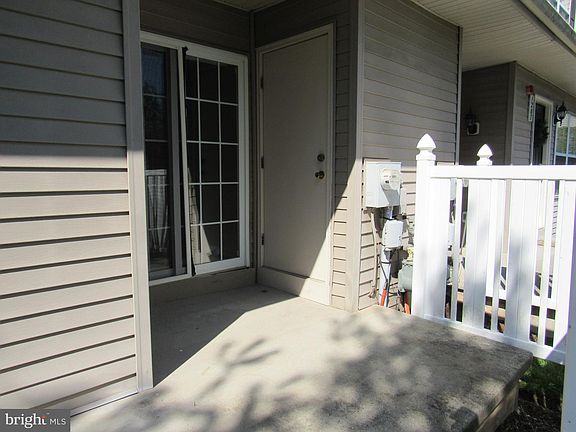 3rd image of 1206 Cherry Wood Ct