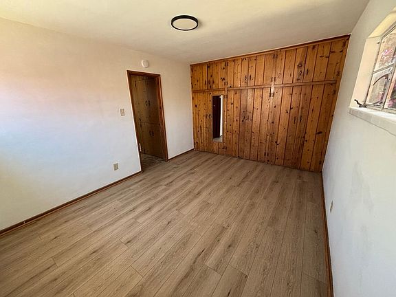 5th image of 712 E Santa Barbara St #710-R