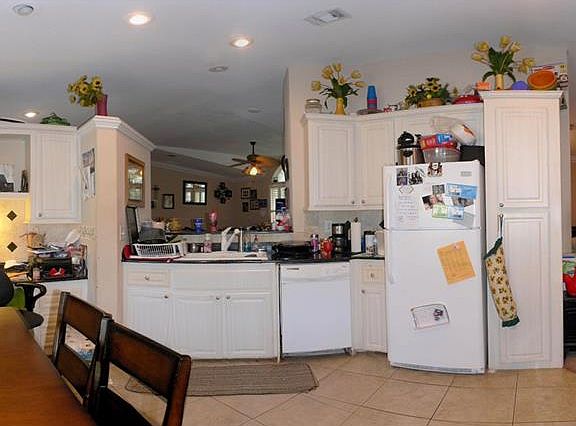 5th image of 2945 Stewart St