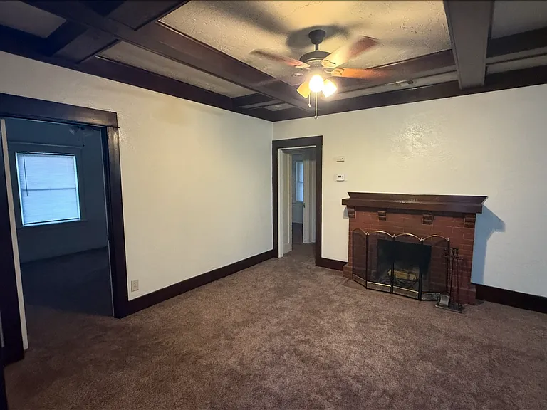 245 E Grevillia St — Photo 6