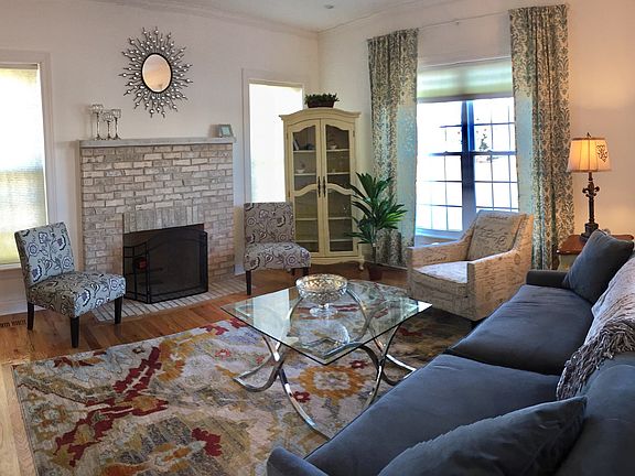 4th image of 1321 Bradley Cir