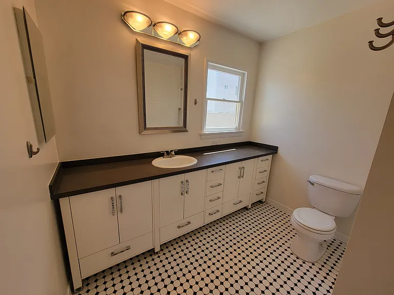 13626 Leadwell St #626L — Photo 7