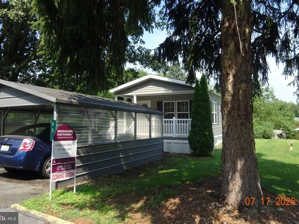 93 Meadowview Ct, Shippensburg, PA 17257
