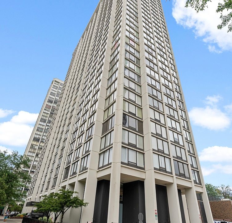 1st image of 5445 N Sheridan Rd APT 804