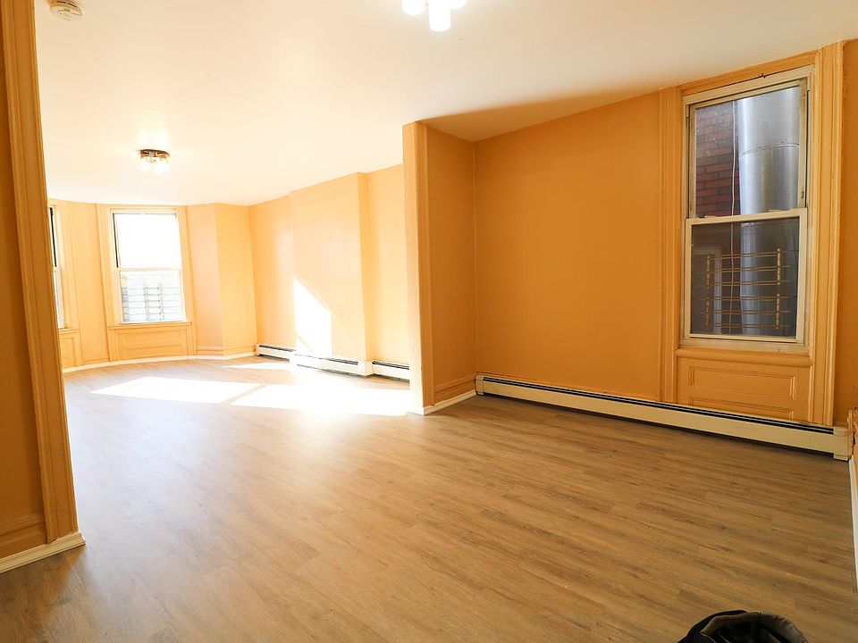 Humongous Living Room
