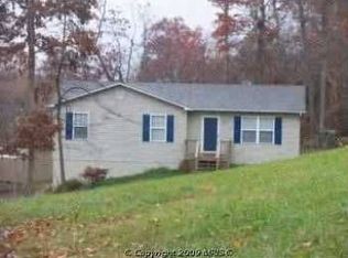 82 Greening Ct, Linden, VA 22642