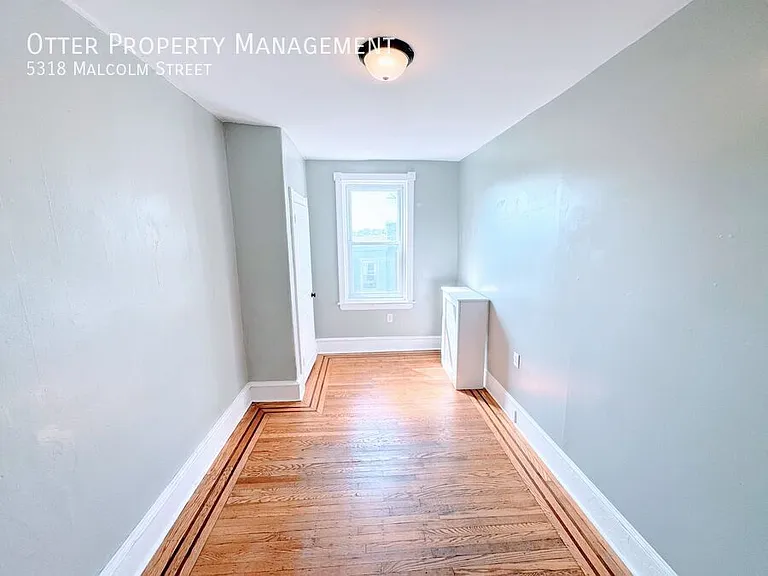 5318 Malcolm St — Photo 24