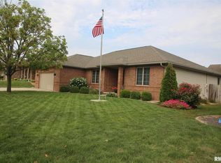 3190 Otter Ln, Springfield, IL 62712