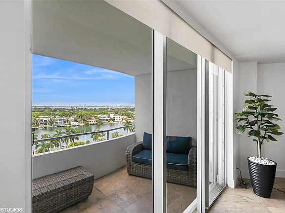 4th image of 5161 Collins Avenue #1118
