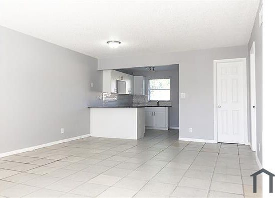 4th image of 1440 NW 22nd St #24