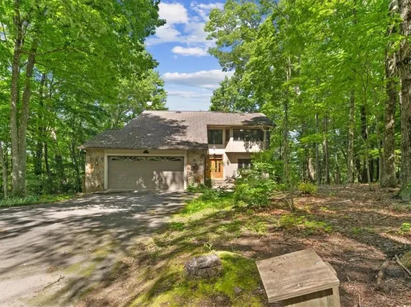 576 Apache Trl, Chatsworth, GA 30705