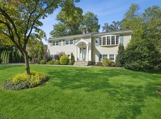 189 Lawrence Dr, Berkeley Heights, NJ 07922