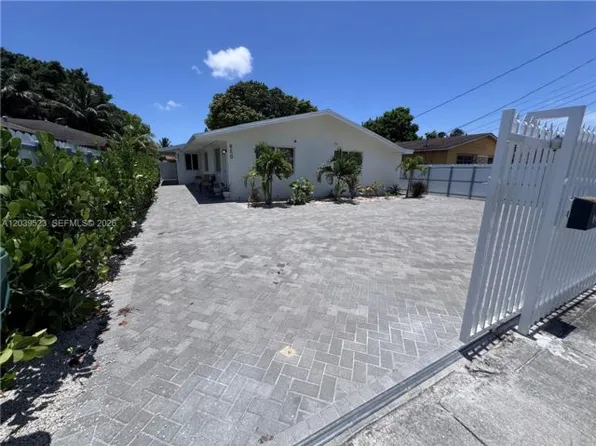 850 NW 109th St #852, Miami, FL 33168
