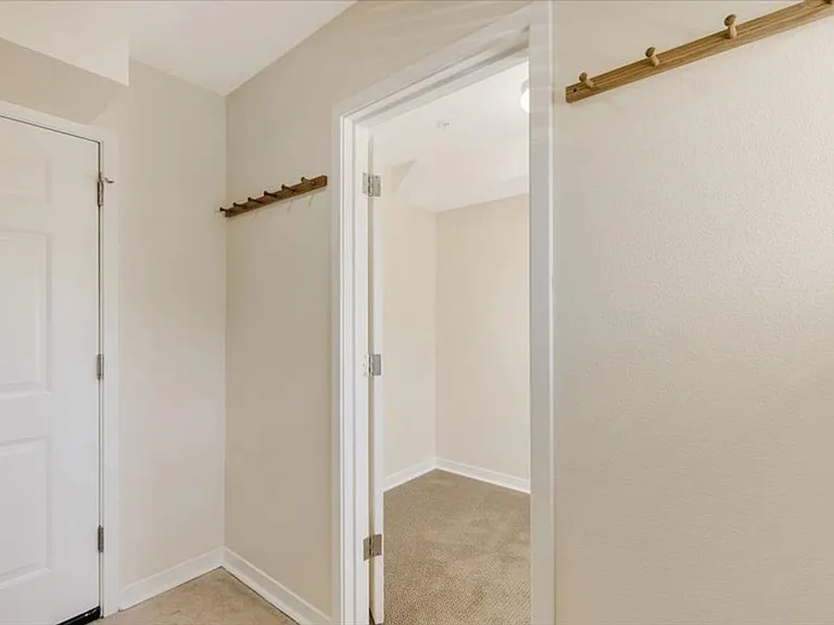 425 NE Fremont St — Photo 23