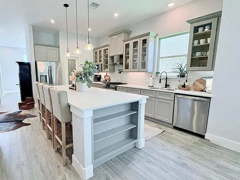 55 Ruskin Dr W — Photo 11