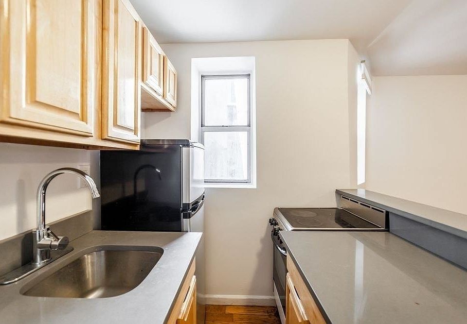 2nd image of 234 Mulberry St #7A