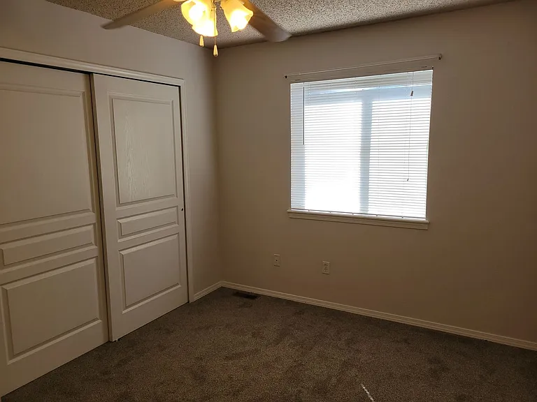 5561 Prairie Schooner Dr — Photo 15